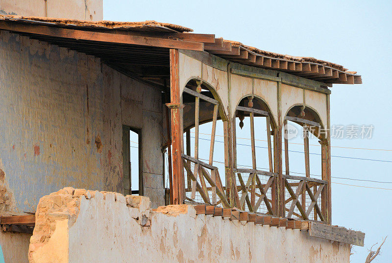Berbera -战争废墟-濒临崩溃的门廊-索马里兰，索马里